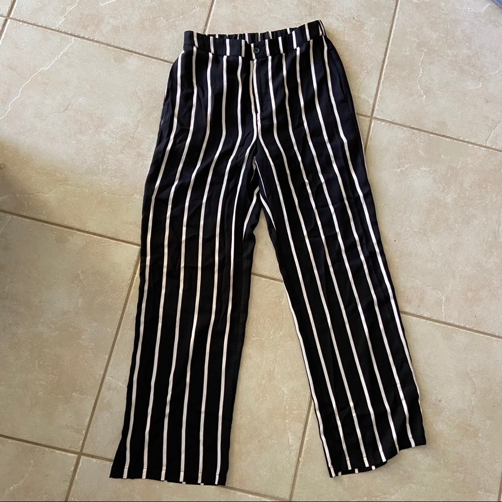 Gilli Wide Leg Stripe Pants - Picture 5 of 7